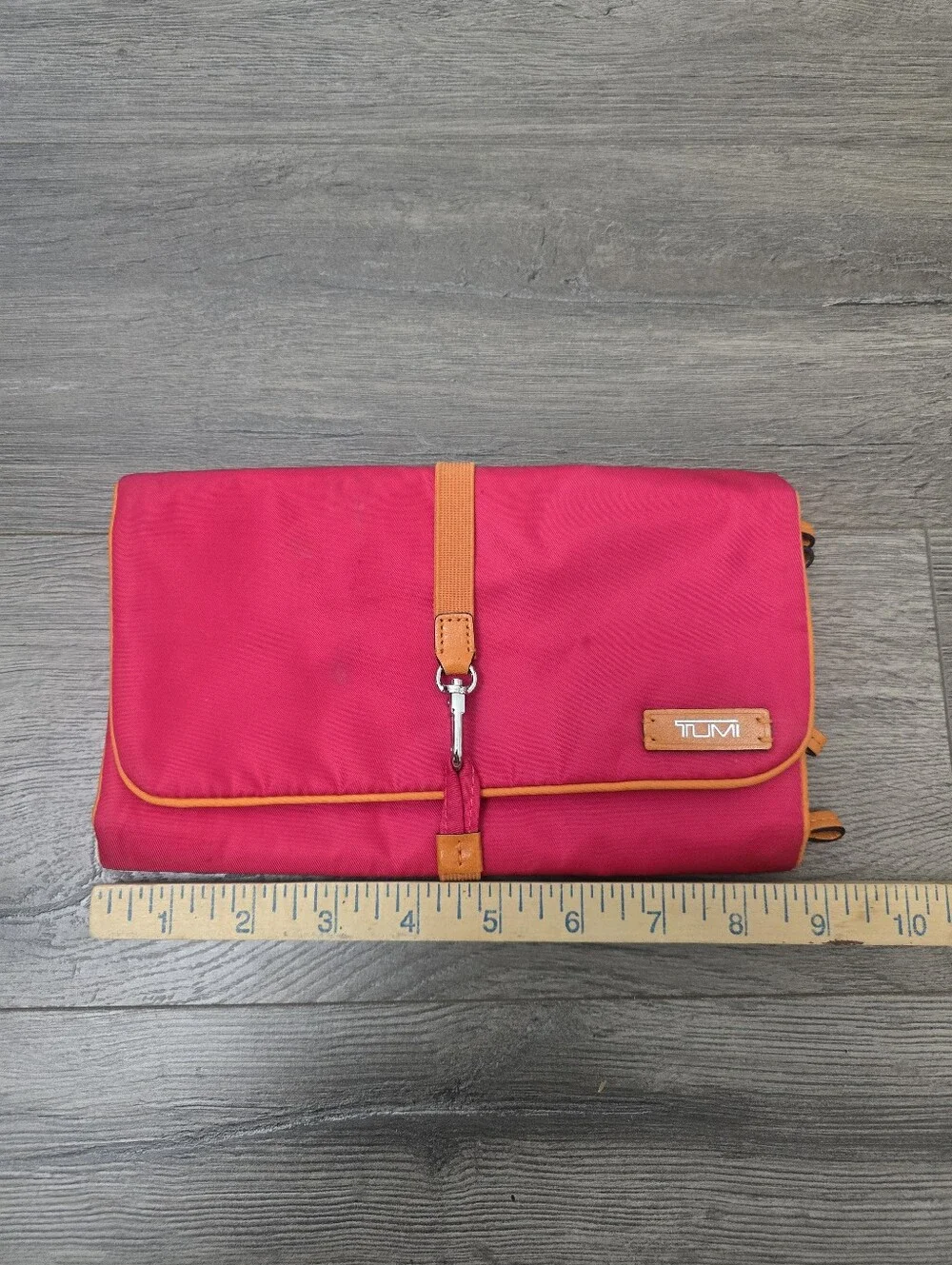 Tumi Travel Organizer Makeup Toiletry Jewely Vacation Travel Quiet Luxury